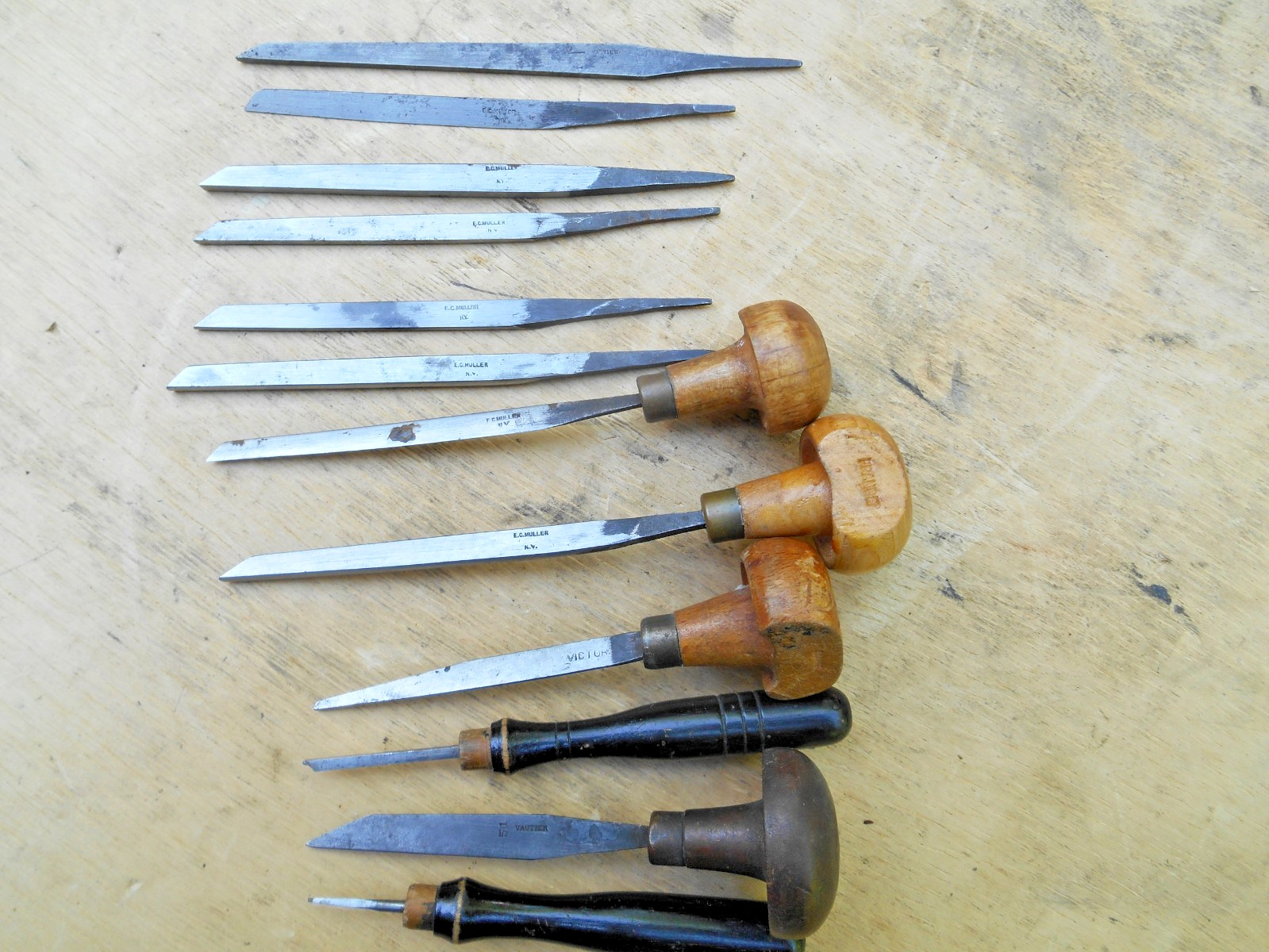 VINTAGE GRAVERS ENGRAVING TOOLS JEWELERS WATCHMAKERS , LOT OF 12