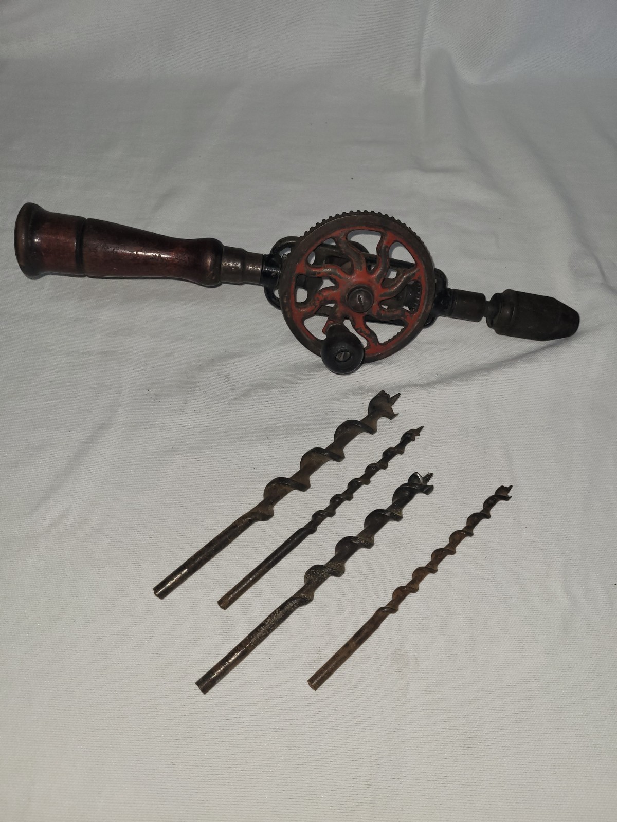 VINTAGE CRAFTSMAN HAND DRILL 1071 EGG BEATER STYLE 14 1/4″ LONG With 4 DRILLS