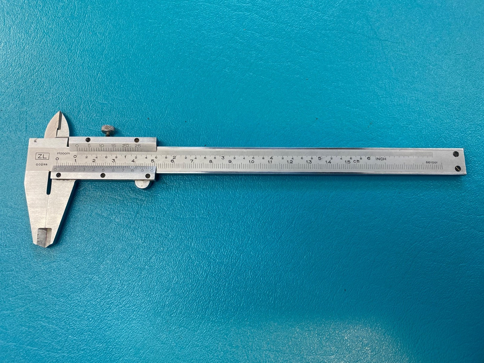 NZ 6″ CALIPER, MACHINIST/TOOLMAKER, CLEAN, WORKS GREAT