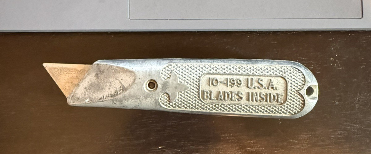 STANLEY No. 199 VINTAGE U.S.A. FIXED BLADE UTILITY KNIFE FLAT-HEAD SCREW