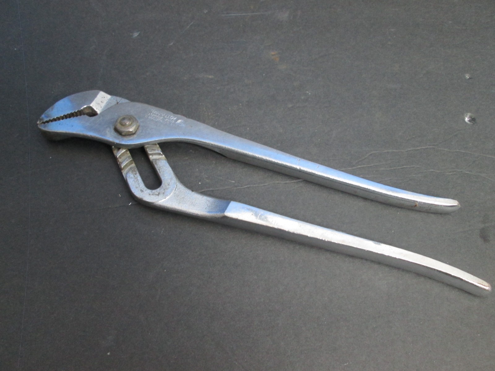 Diamond Tool and Horseshoe Co Sliding Adjustable Wrench 12″ USA Made A1
