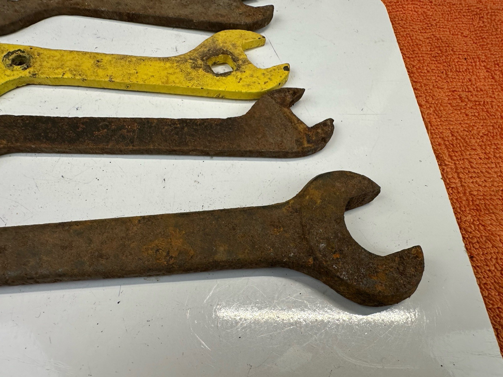 LOT #129 Vintage 4 Old WRENCH WRENCHES Farm Tractor Ag IH IHC AC JD Equipment