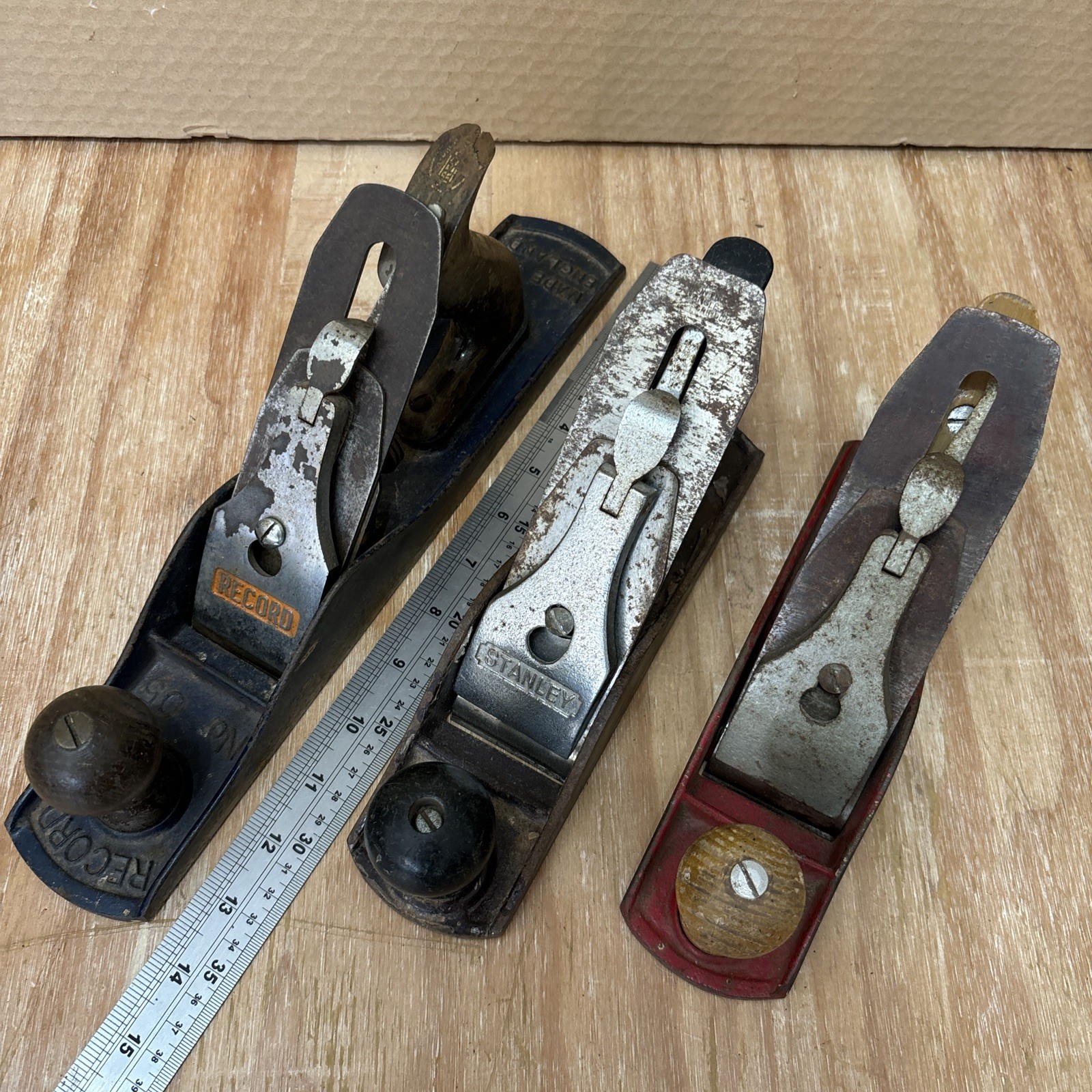 Vintage Record No 5 Plane & Stanley Handyman 12-204 & Stanley Acorn Smoothing ?