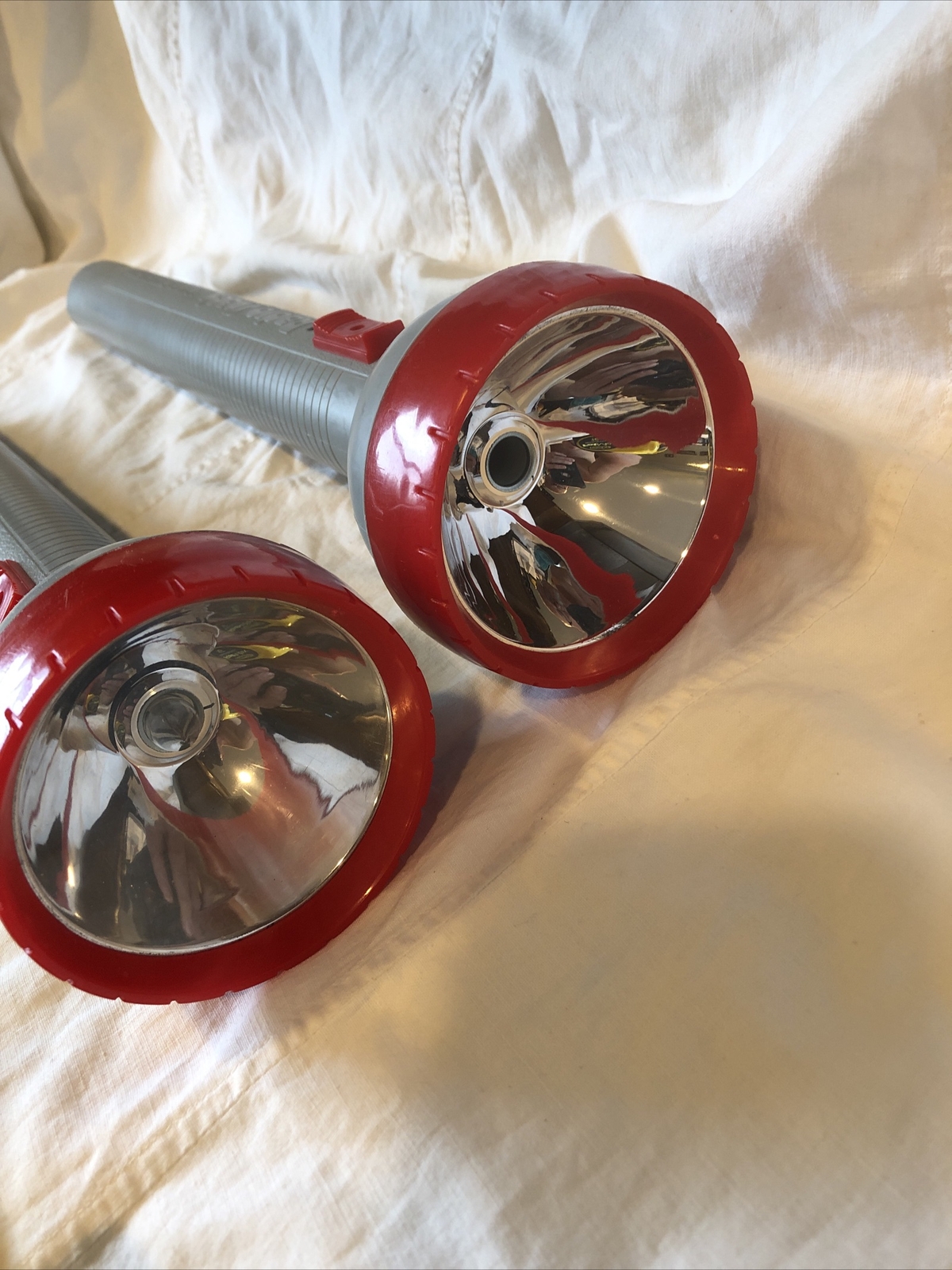 Lot Of 2 Vintage Radio Shack Flashlight 5 D Cell Size One for parts or repair