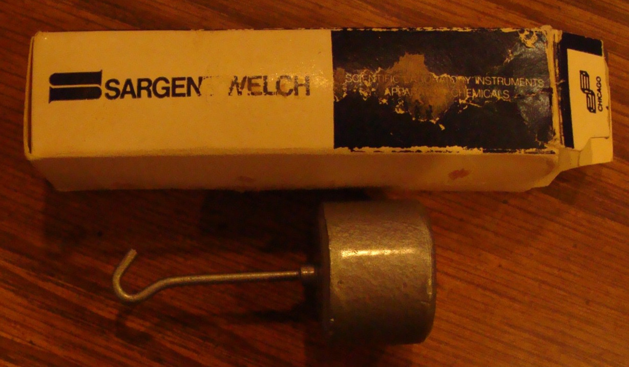 Sargent-Welch Scientific Co. 500 Grams Hanging Counter Weight for bal. Scale USA