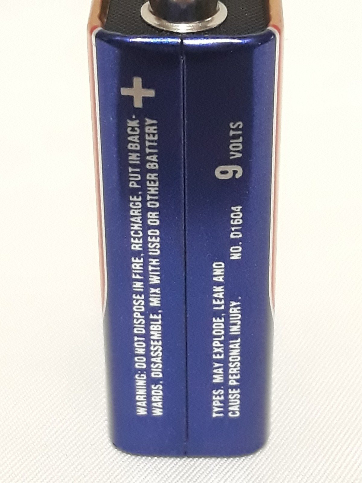 Vintage RAYOVAC Battery Heavy Duty Maximum 9 Volt 9v No. D1604 For Display Only