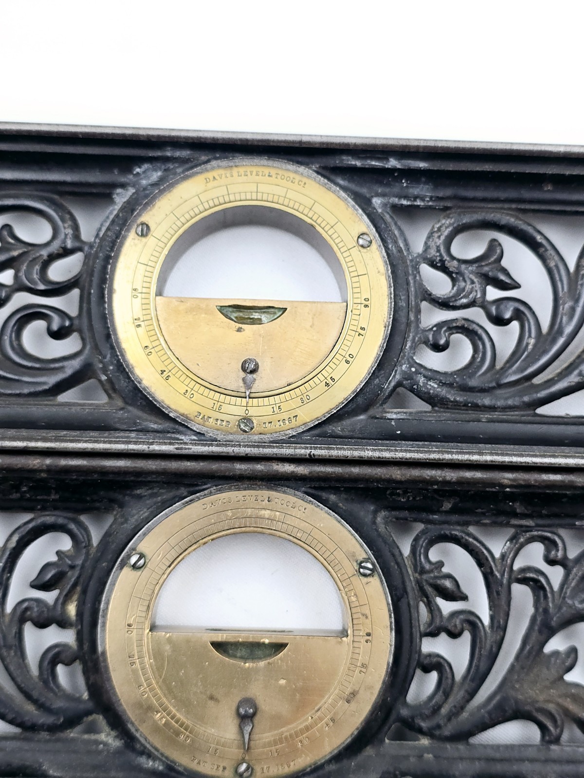 DAVIS SPIRIT LEVELS 24″ 18″ 12″ 6″ ANTIQUE CAST IRON LEVEL 1867 Pat. Rare Set