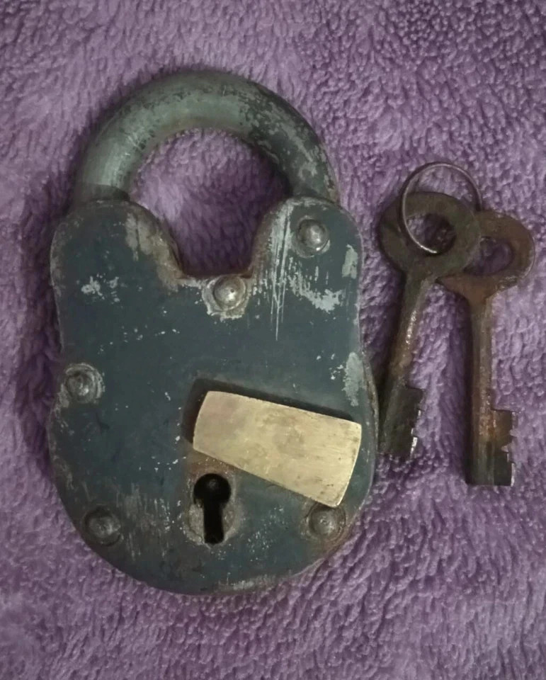 Antique Padlock Iron Lock and 2 Keys 5” Inch Vintage Antique Iron padlock