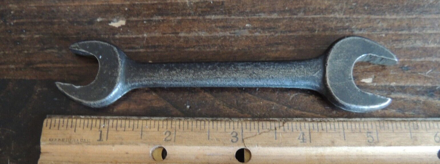 VINTAGE 1/2″ x 9/16″ VLCHEK WRENCH PART OF GM Chevy Auto Tool Kit 1946-1954 ???