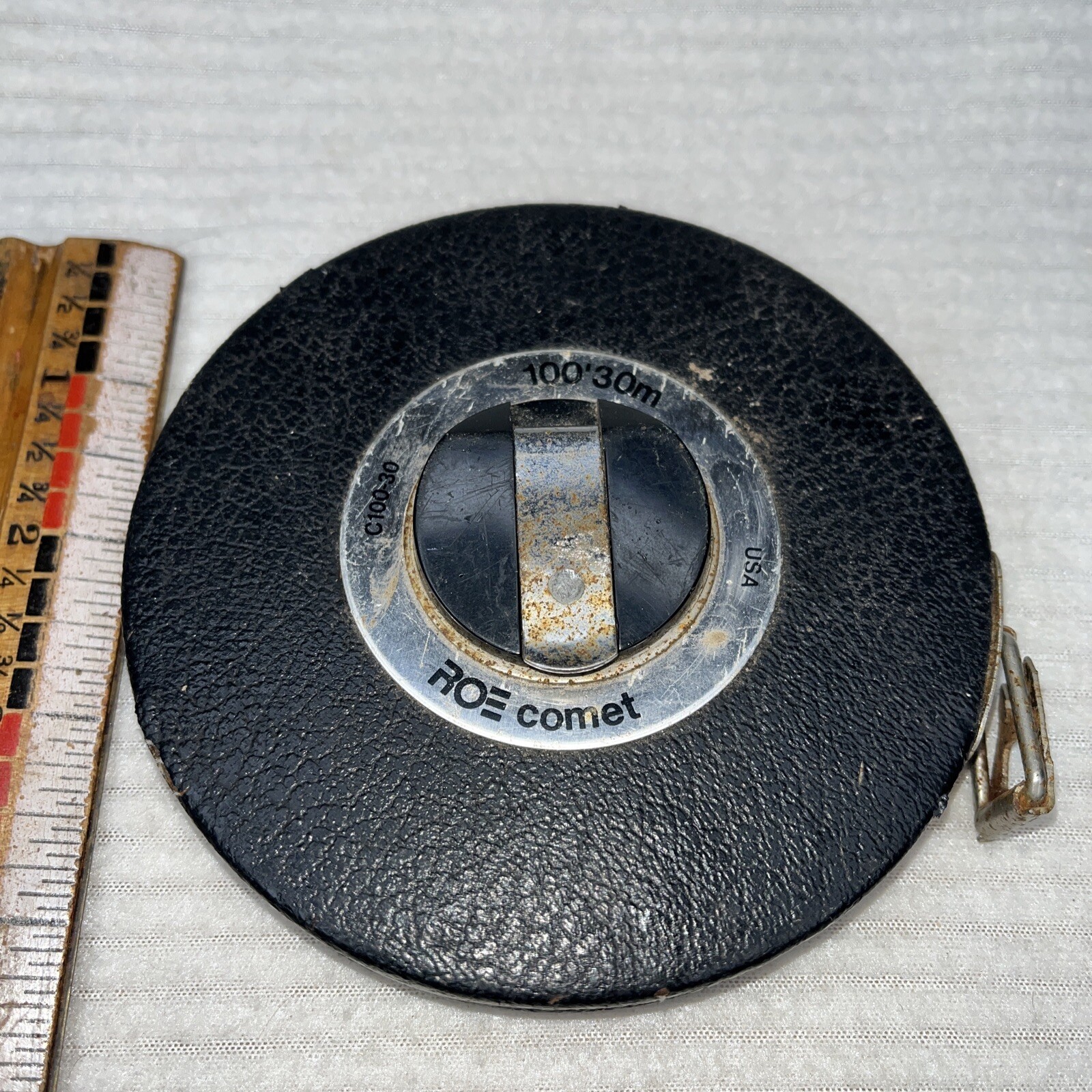 Roe Comet 100ft 30m Steel Measuring Tape Roll Black Steel VTG Measure Tool USA
