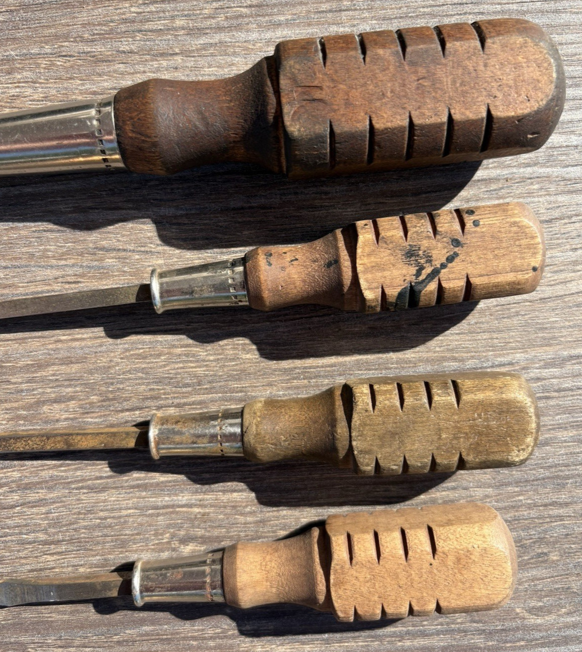 Vintage Wood-Handled Screwdriver Set – 4 Piece Collection For Collecting Or Use