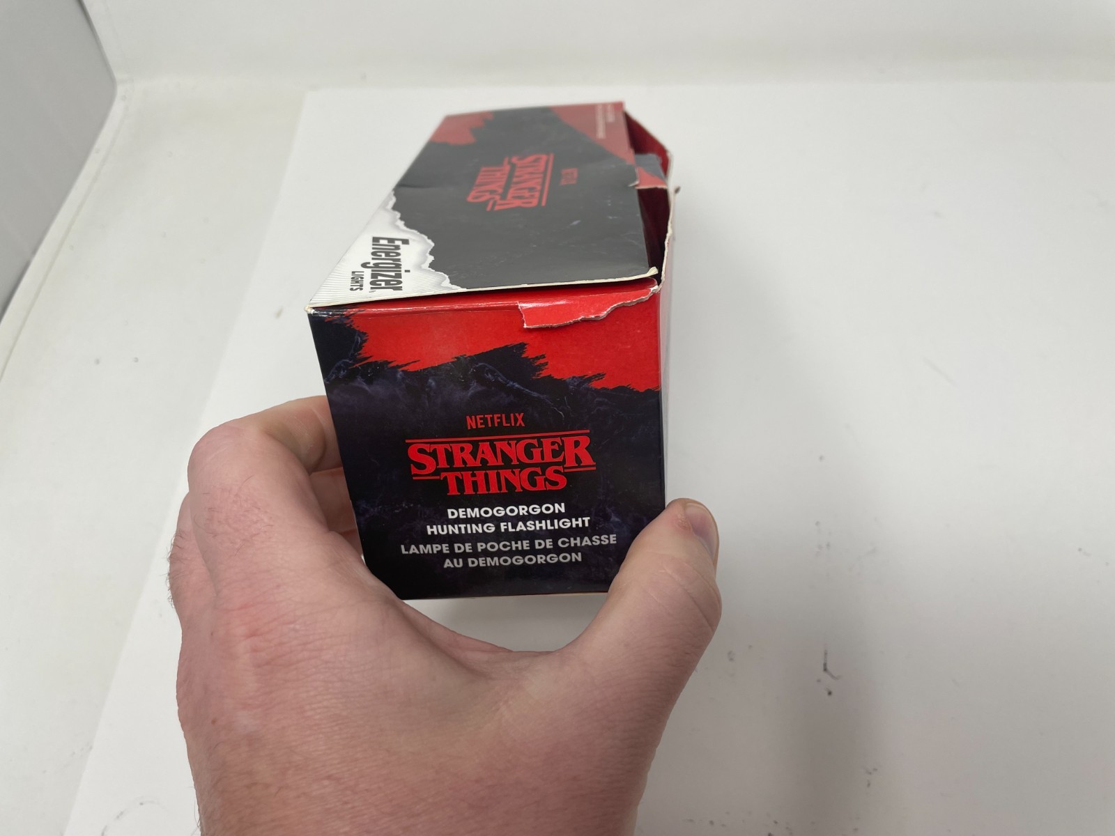 NETFLIX Stranger Things DEMOGORGON Hunting Flashlight Energizer 150 Lumen New!