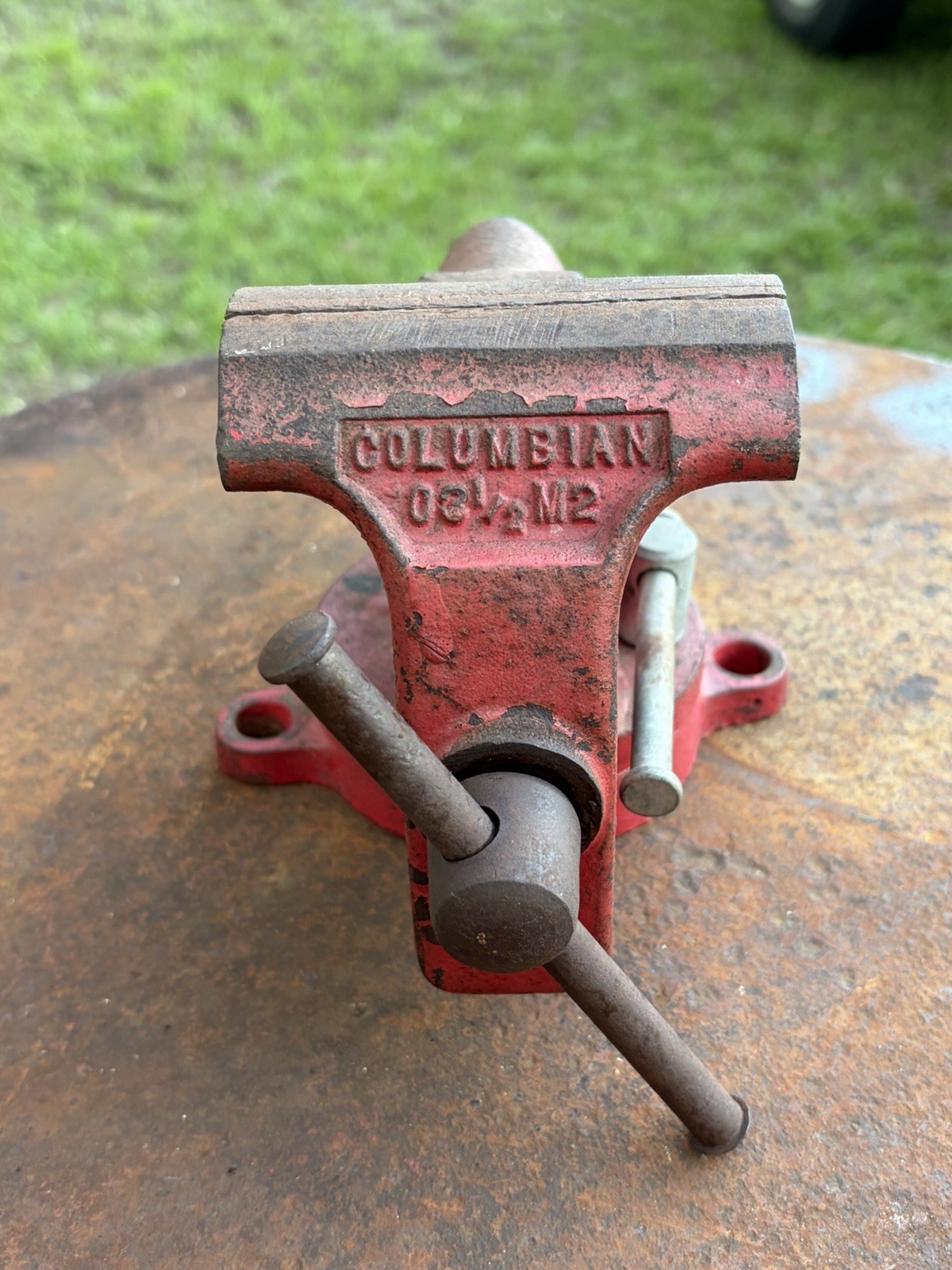 Vtg Columbian No. 03 1/2 M2 Swivel Anvil Bench Vise 3-1/2″ Jaws Made in U.S.A.