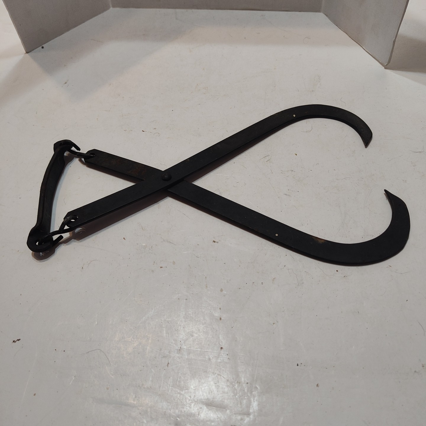 Antique Ice Tongs Wood Carrier – Metal