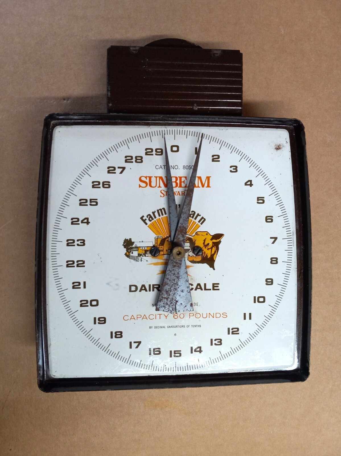 Vintage Art Deco Sunbeam Farm’N’Barn Dairy Scale Stewart 30lb Tool Cow Graphic