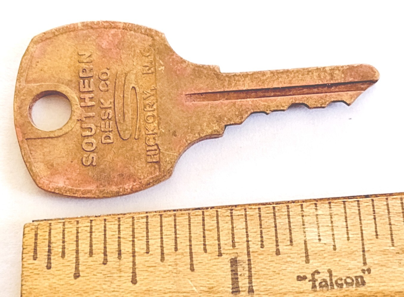 Vintage Key Southern Desk Co PG324 Hickory NC Appx 1-5/8″ Locks