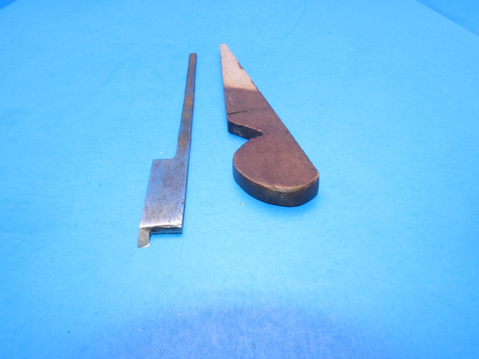 Hopkinson left handed planemakers mother wood molding plane cuts boxing groove