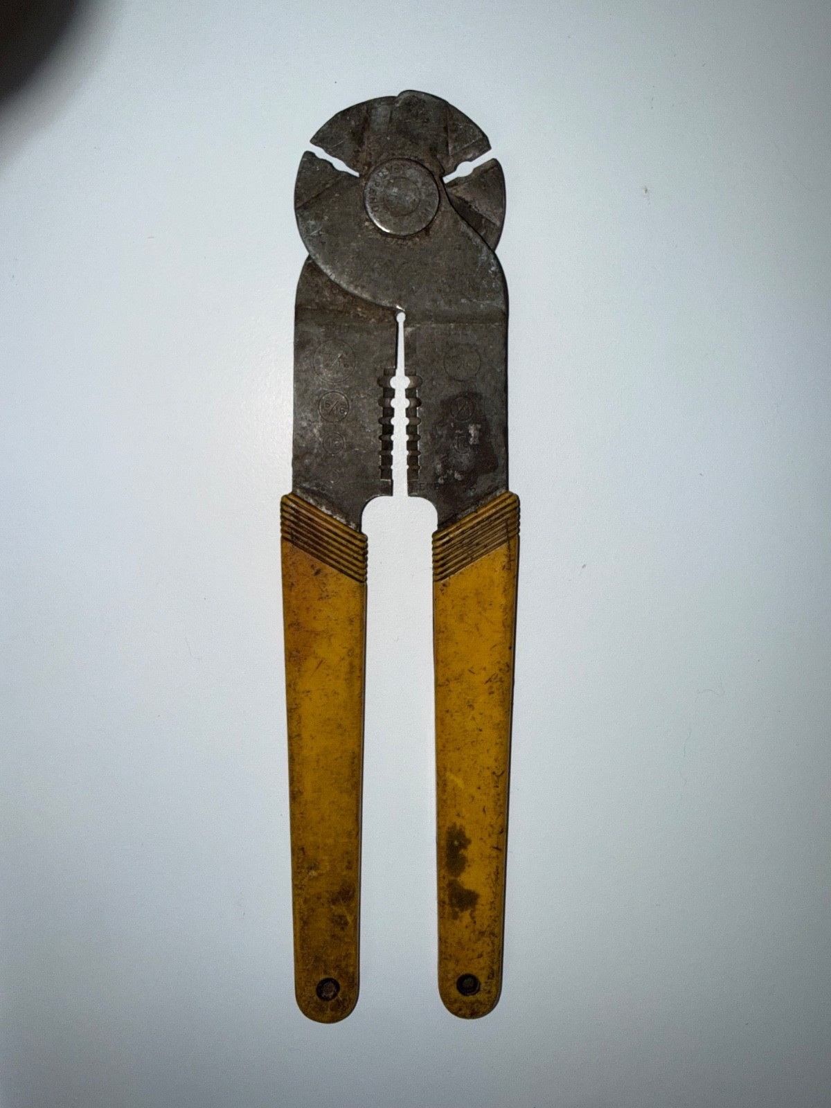 AMP (Aircraft Marine Products) wire stripper/crimper/cutter- PAT PEND