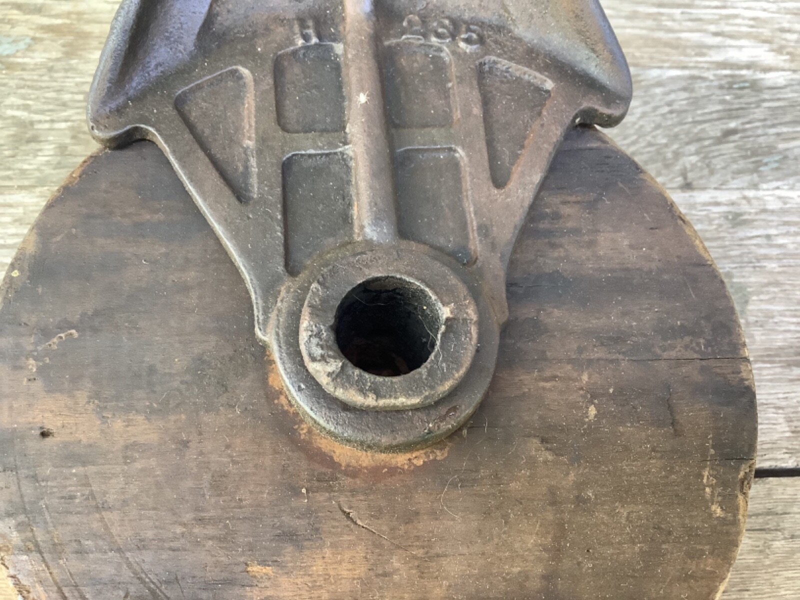 11 1/2″ Antique Metal Cast Iron Barn Pulley Block & Tackle Wood Wheel Eye Hook