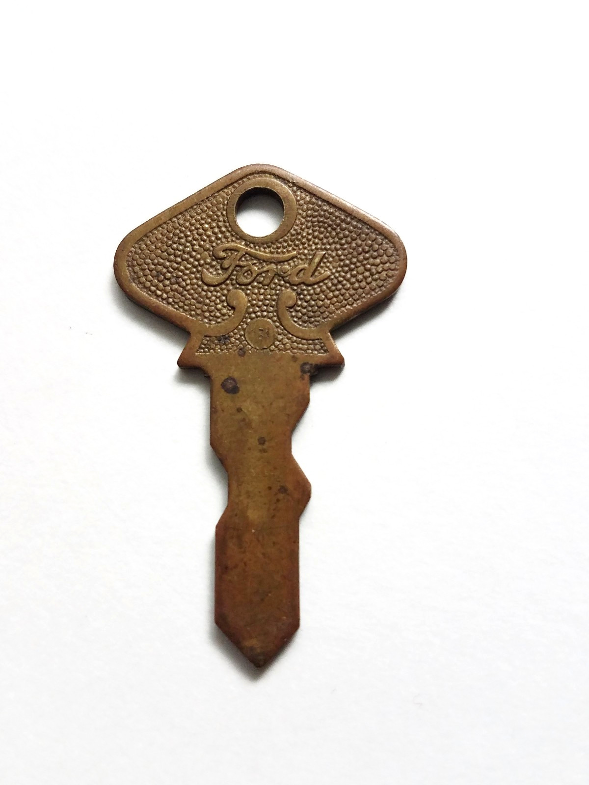Vtg Briggs & Stratton FORD Model T Switch Key #69 Script Letter Orig BASCO 69