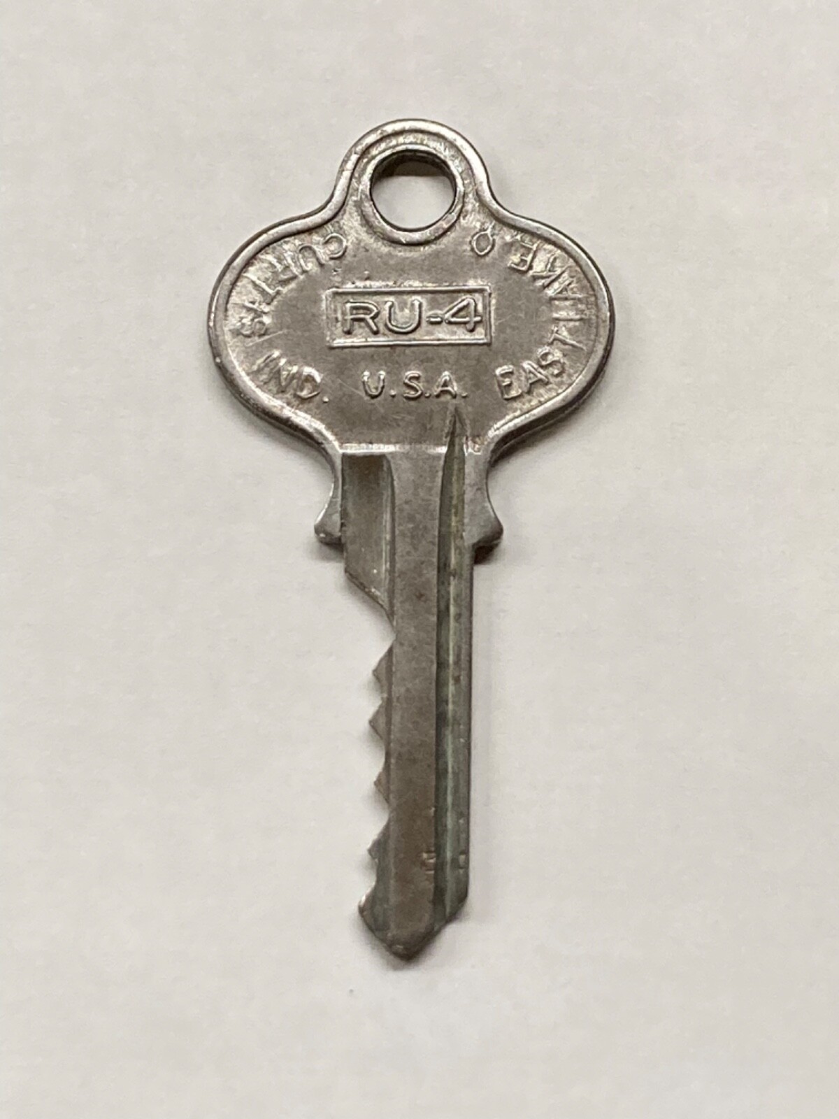 Vintage Curtis Industries Lock Key – Eastlake, Ohio USA ( RU-4 )