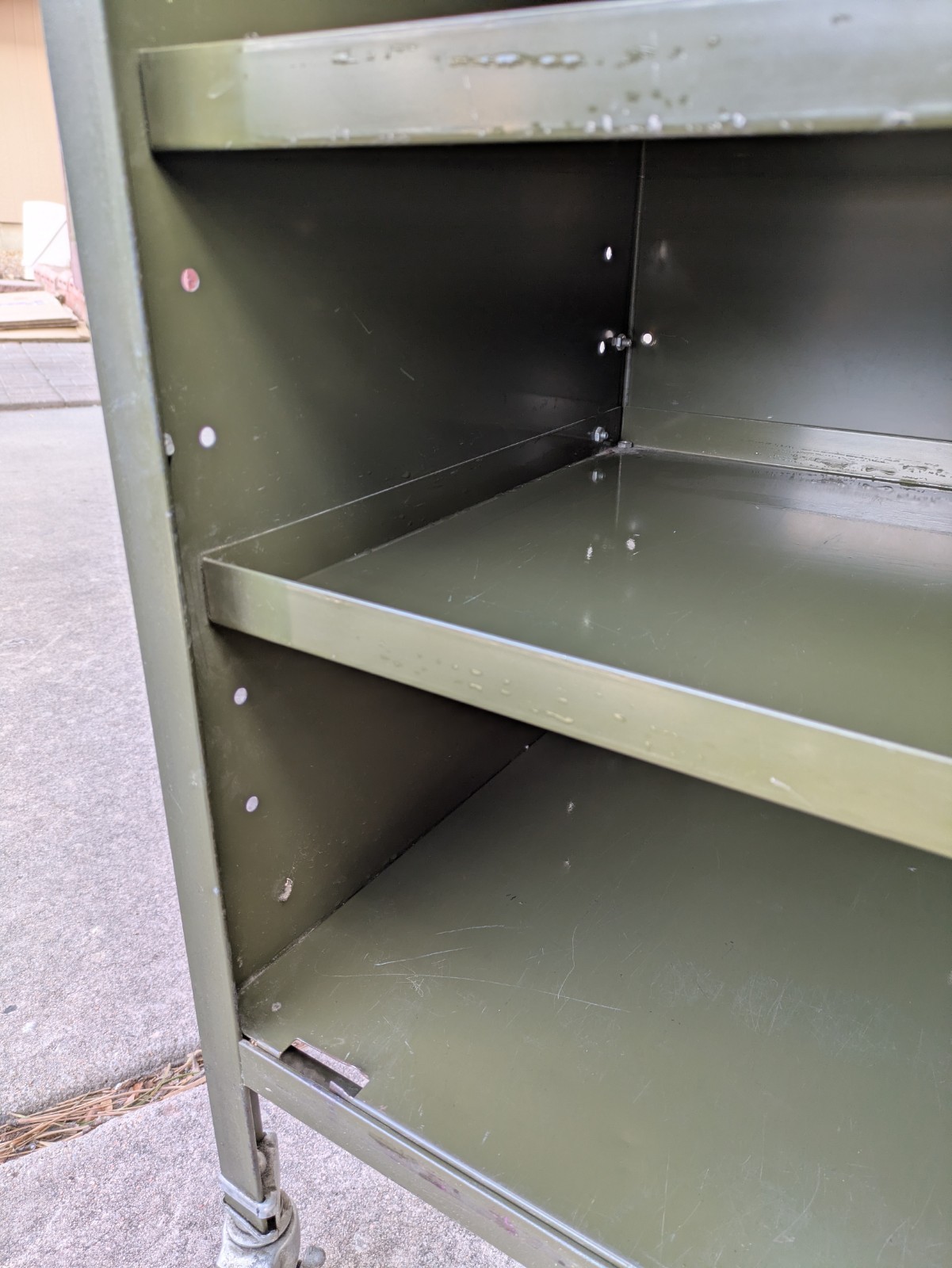 Vintage LYON Industrial Steel Machinist Rolling Tool Storage Cabinet Army Green