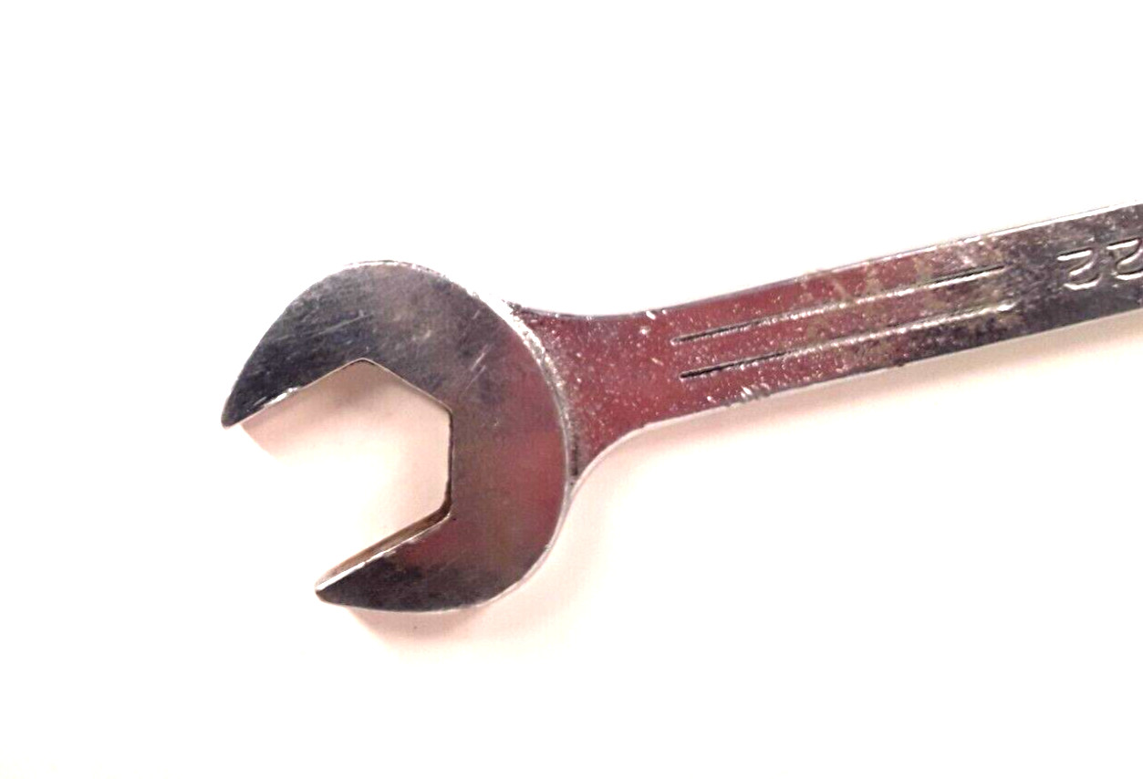 Mac Tools Sabina Ohio USA 5/8 x 11/16 SAE Open End Wrench DR2022 A5