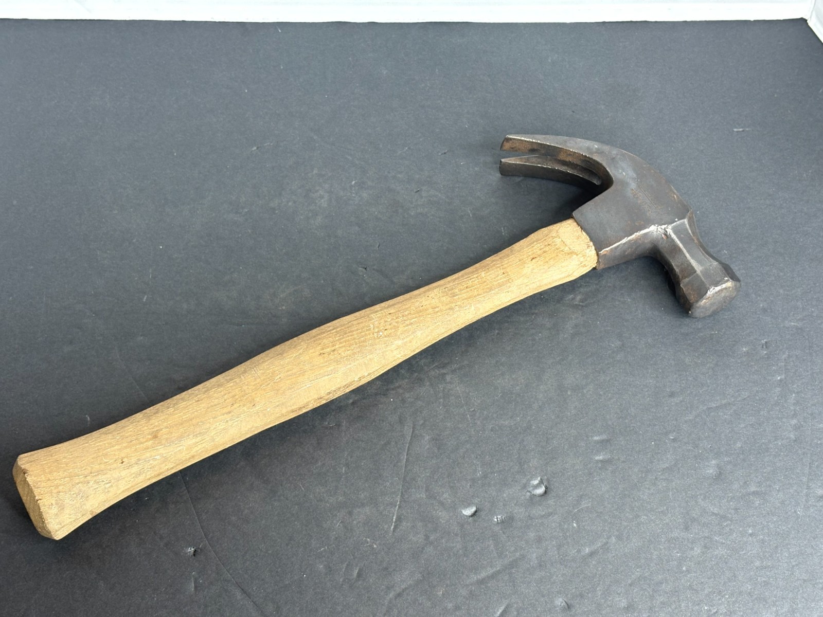 VTG. Plumb 16 oz Claw Hammer Carpenter USA Octagonal Head /Handle – Very Nice