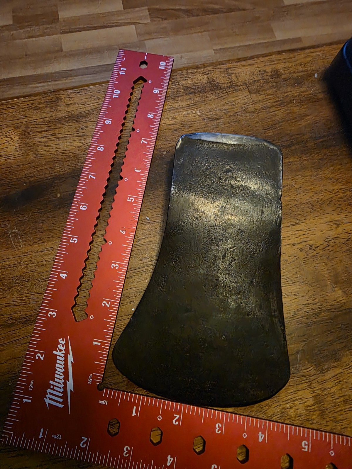 EC Simmons KEEN KUTTER embossed Axe. Eye Slightly Distorted.