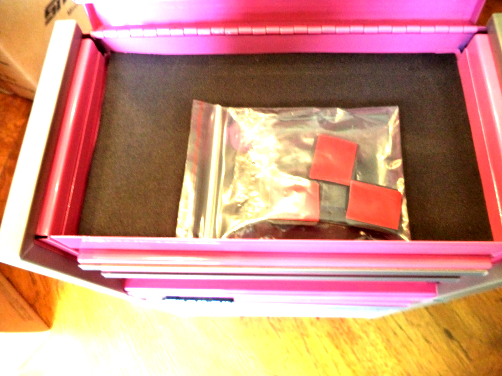 Snap-On – Micro Roll Cab BOTTOM & TOP chest “SET” Mini Tool Box Pink. Brand NEW