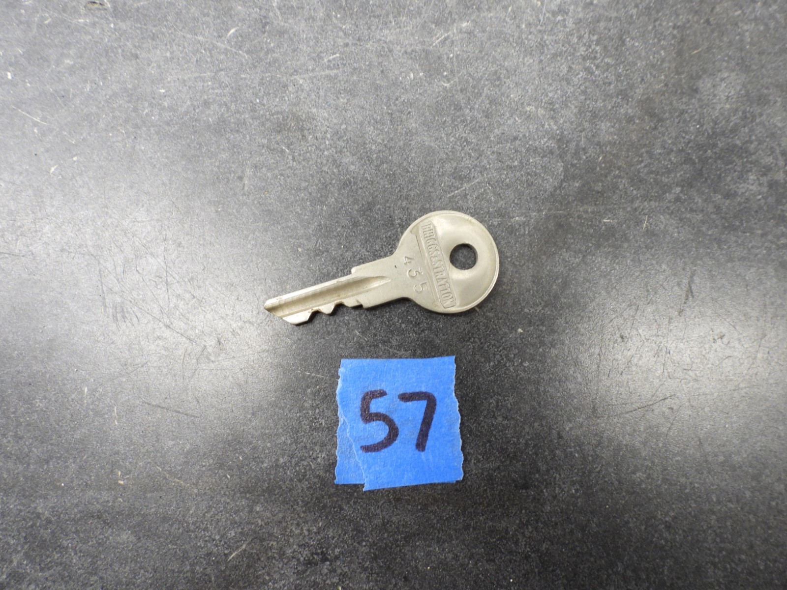 Harley-Davidson Shovelhead Panhead Briggs & Straton 435 Key #57 2330
