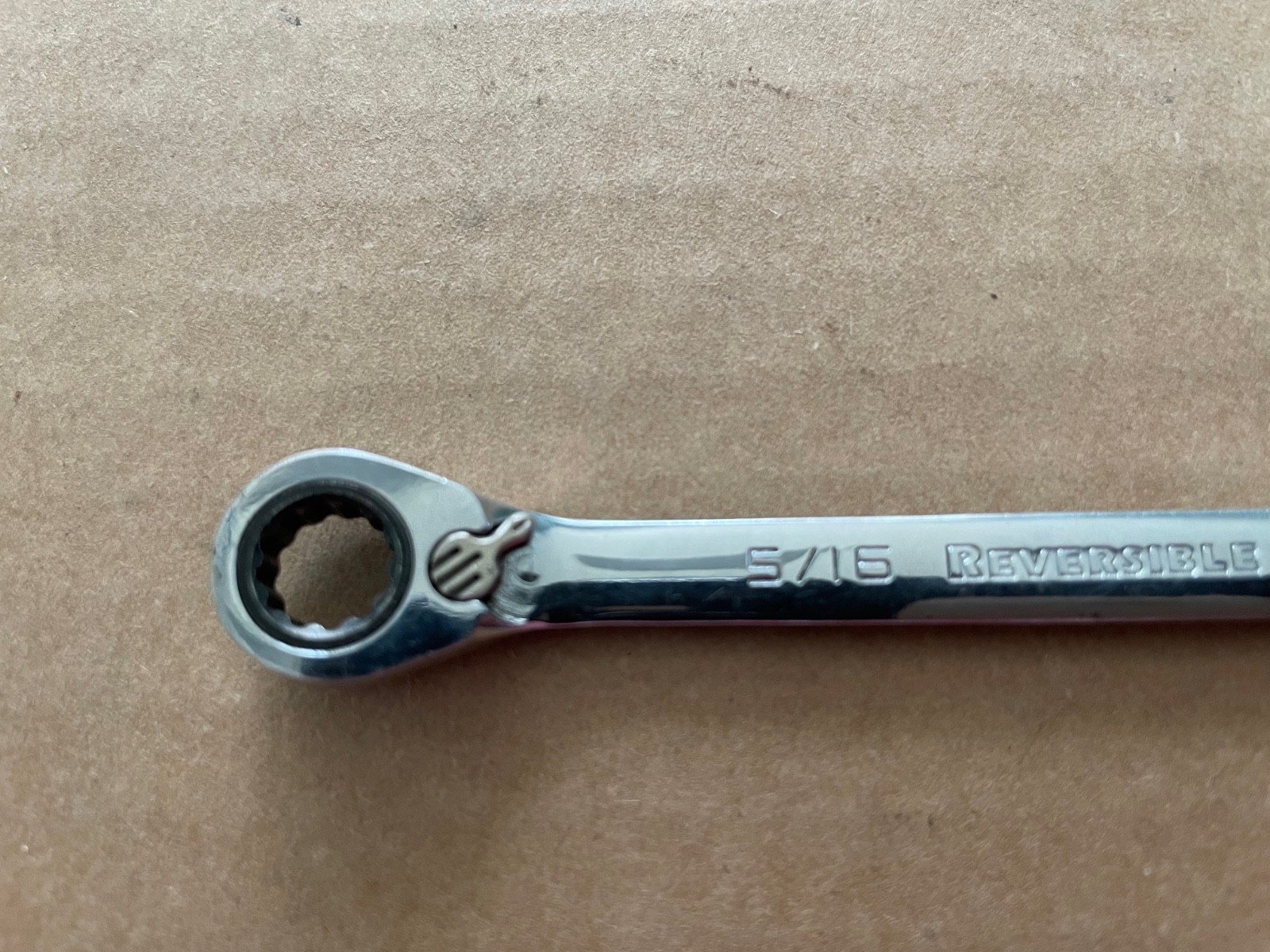 Vintage GEARWRENCH Metric Reversible Ratcheting Combination Wrench 5/16″