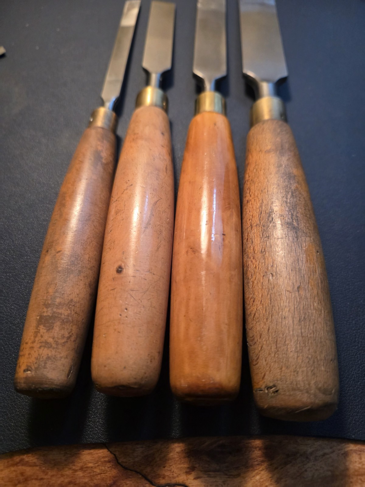 Graduated set of 4 Bevel Edge Dovetail chisels vintage old tools Marples + more