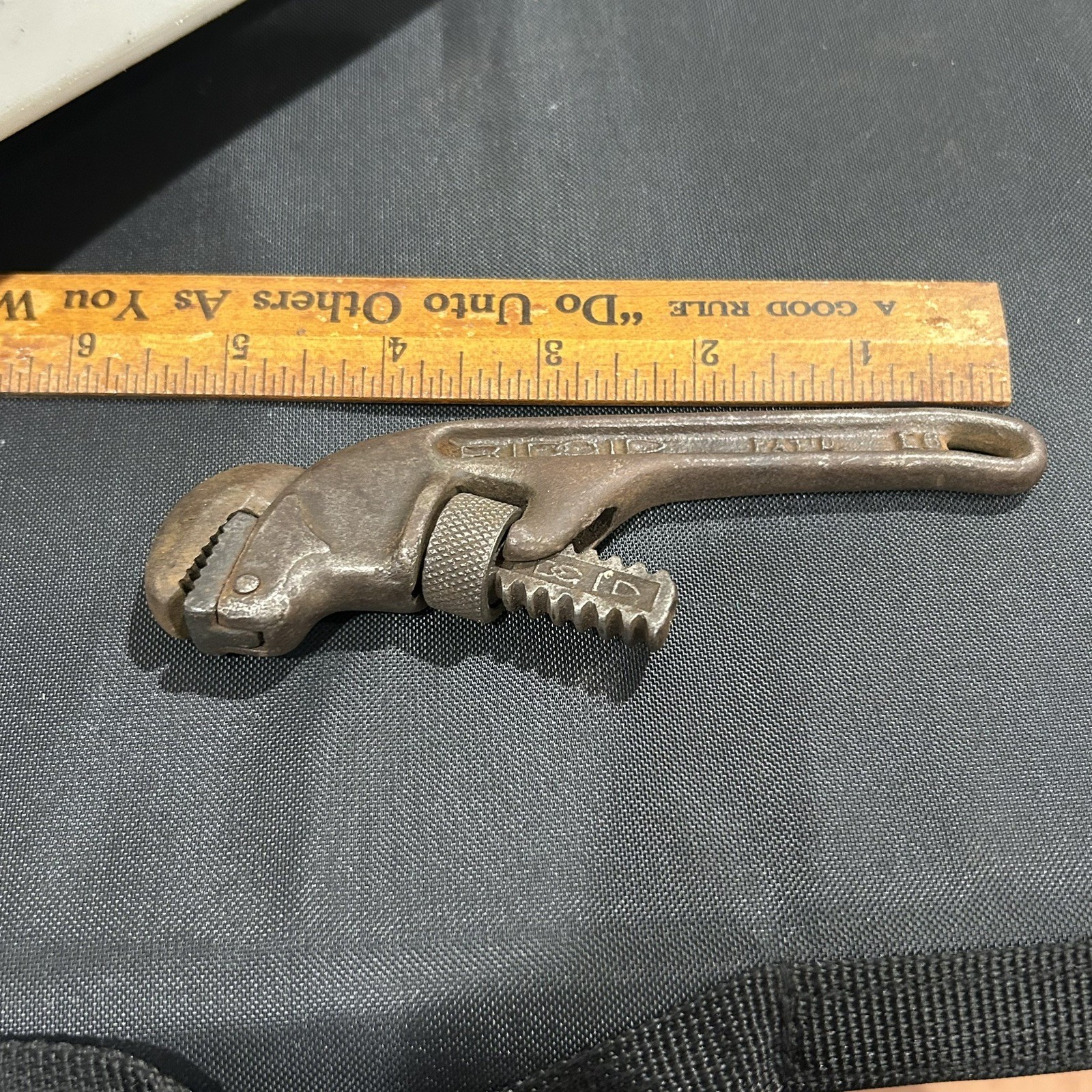 Vintage Rigid 5″ Offset Pipe Wrench by Ridge Tool CO Elyria Ohio E8