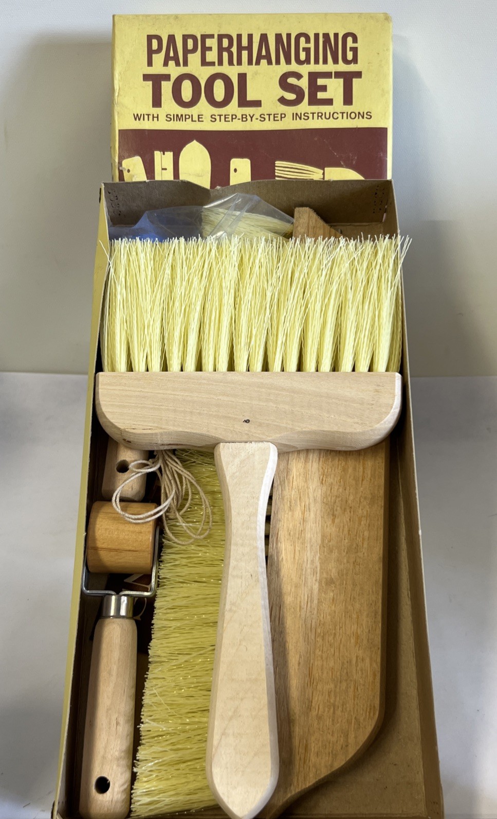 Vintage 1970s WARNER PAPERHANGING TOOL SET Wall Paper Vinyl No. 479 NEW