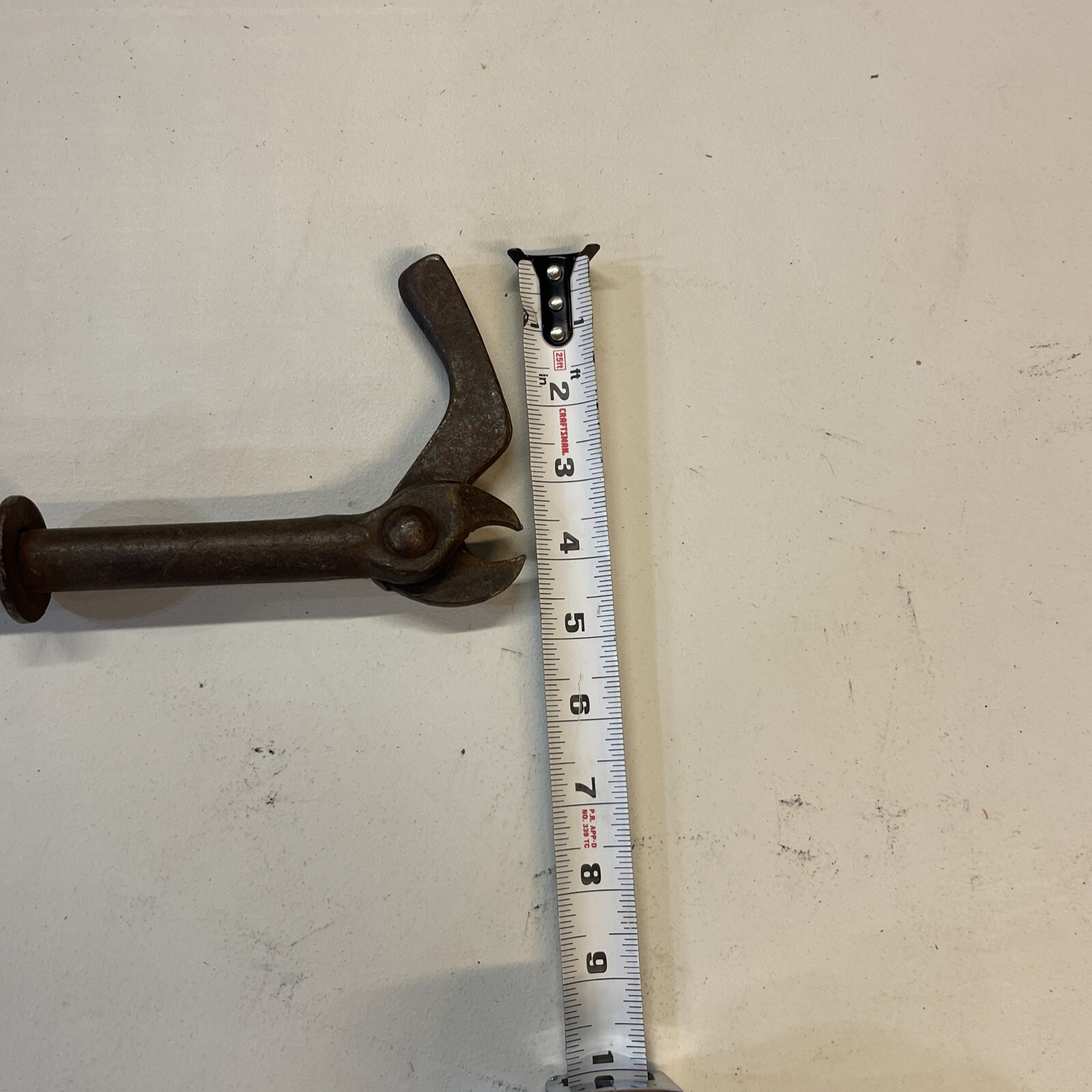 Antique Used “New Jumbo 1906 Nail Puller by Bridgeport Hardware MFG Corp” Tool