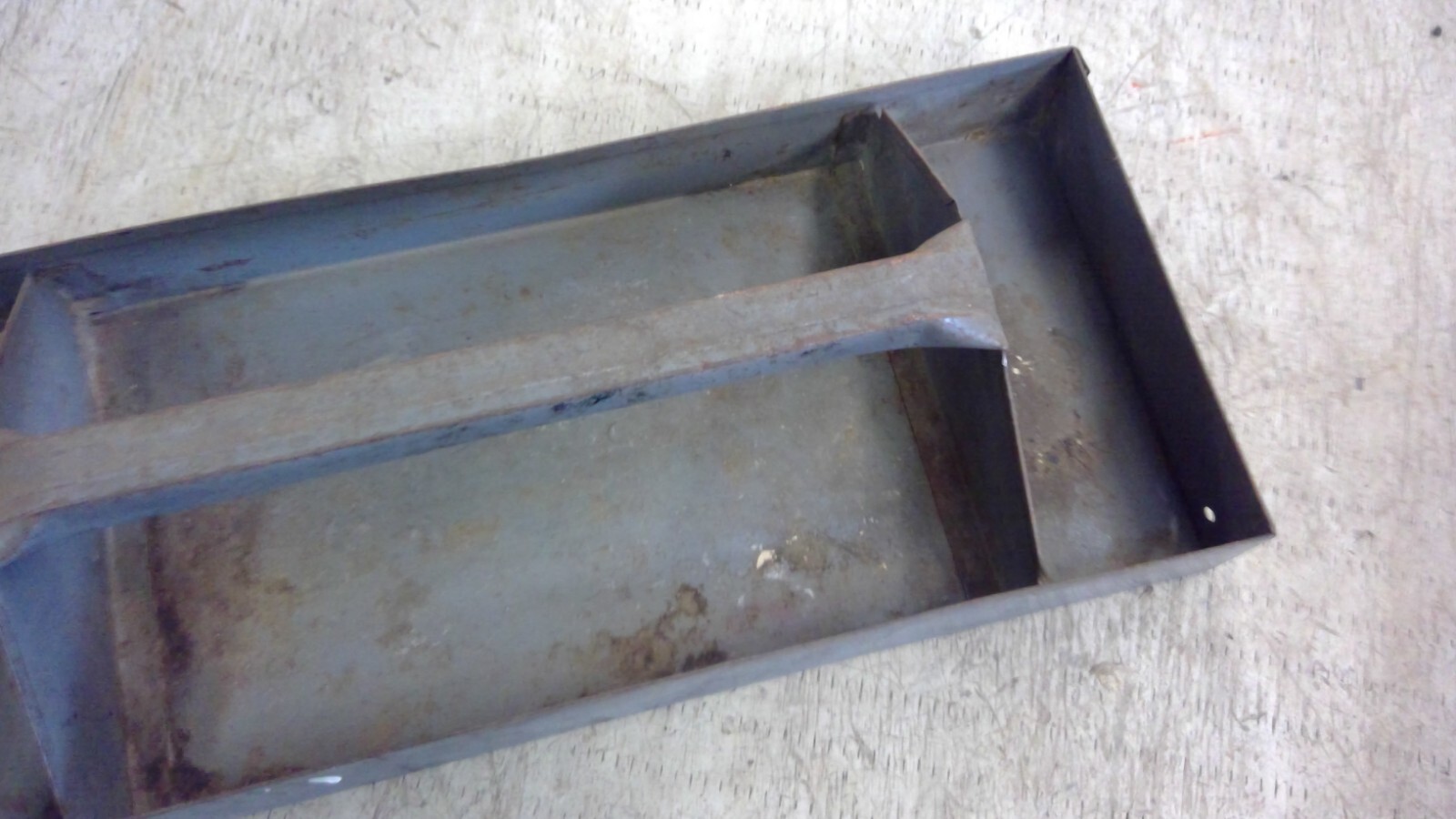 Vintage tool box tray 15 1/8″ x 6 3/8″ x 3″ tall at handle, 1 3/4″ sides