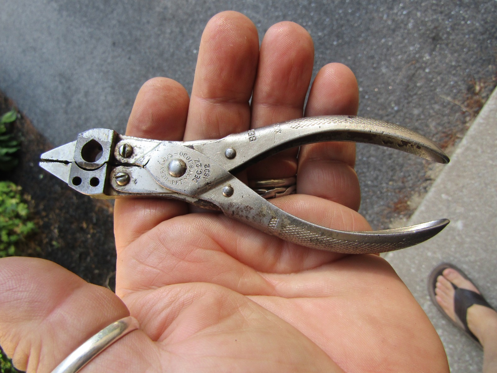 5″ Antique Bernard’s / Sargent Sewing Machine Round Belt Repair Pliers Tool 1892