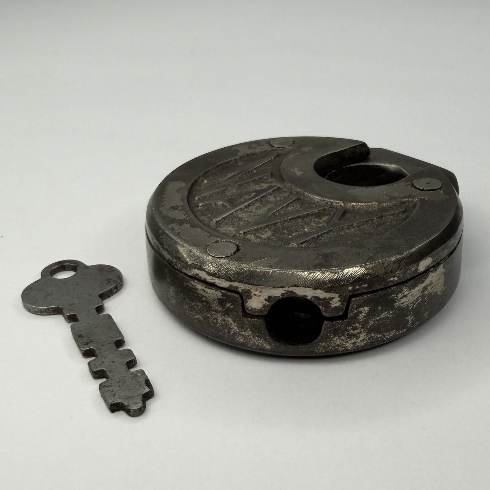 Vintage Antique NAVY Steel Pancake Padlock with Key Works LOCKS & UNLOCKS TESTED