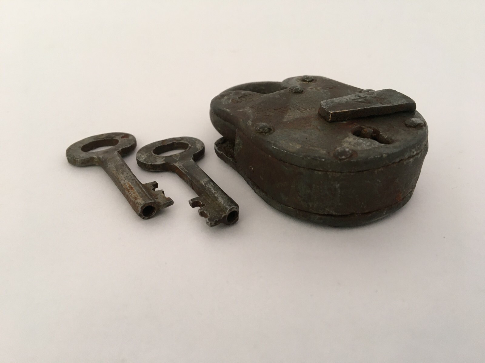 Lock Vintage Iron Padlock With 2 Key Rich Patina Made In India Collective Rusty
