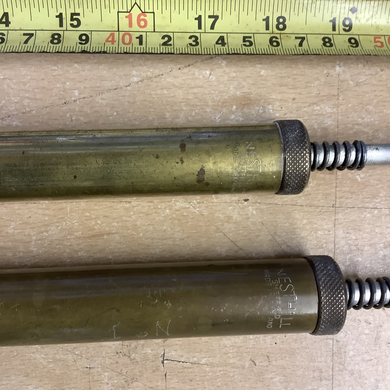 2 x Vintage Brass Nesthill Sheffield England Oilers – Great Working Order x 2