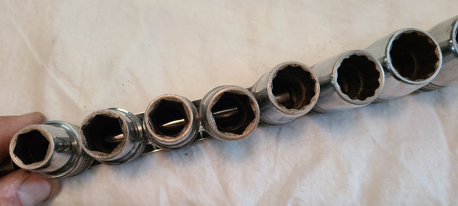Vintage 11 Piece S-K SAE Socket Set 6 and 12 Point 7/16″ – 7/8″ Knurled