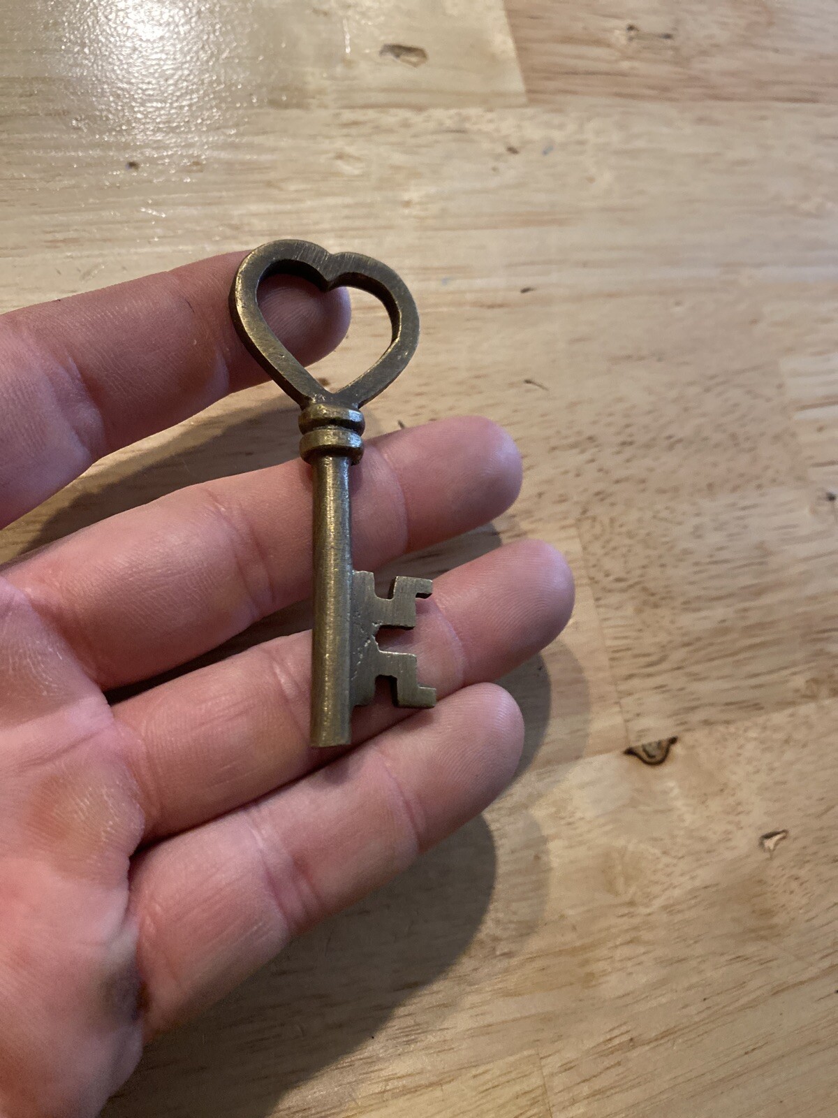 Heart Victorian Key Master Cast Iron Skeleton Patina Castle Collector GIFT METAL