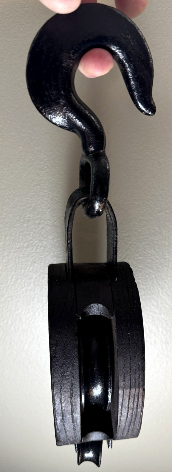 VTG Upson Walton UW 22 Wood Pulley Block Hook Rustic Farmhouse Industrial Decor