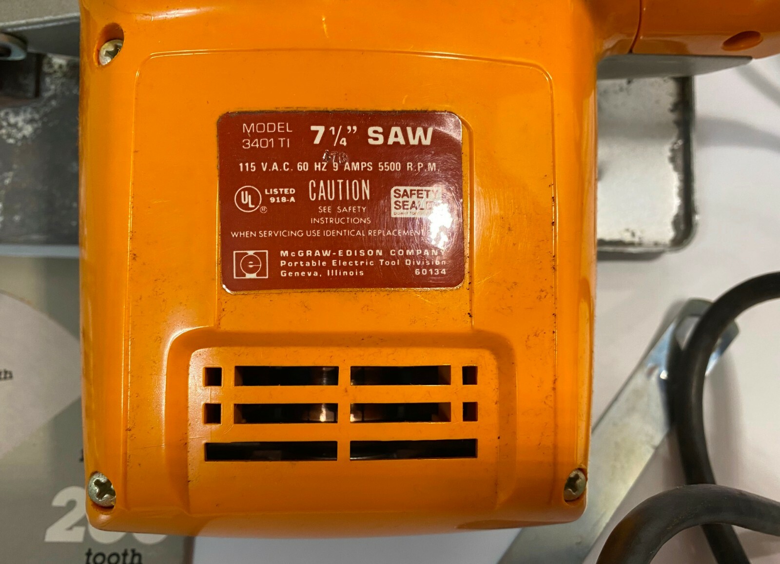McGraw-Edison 7 1/4” Saw Model 3401 T1. Pre-owned
