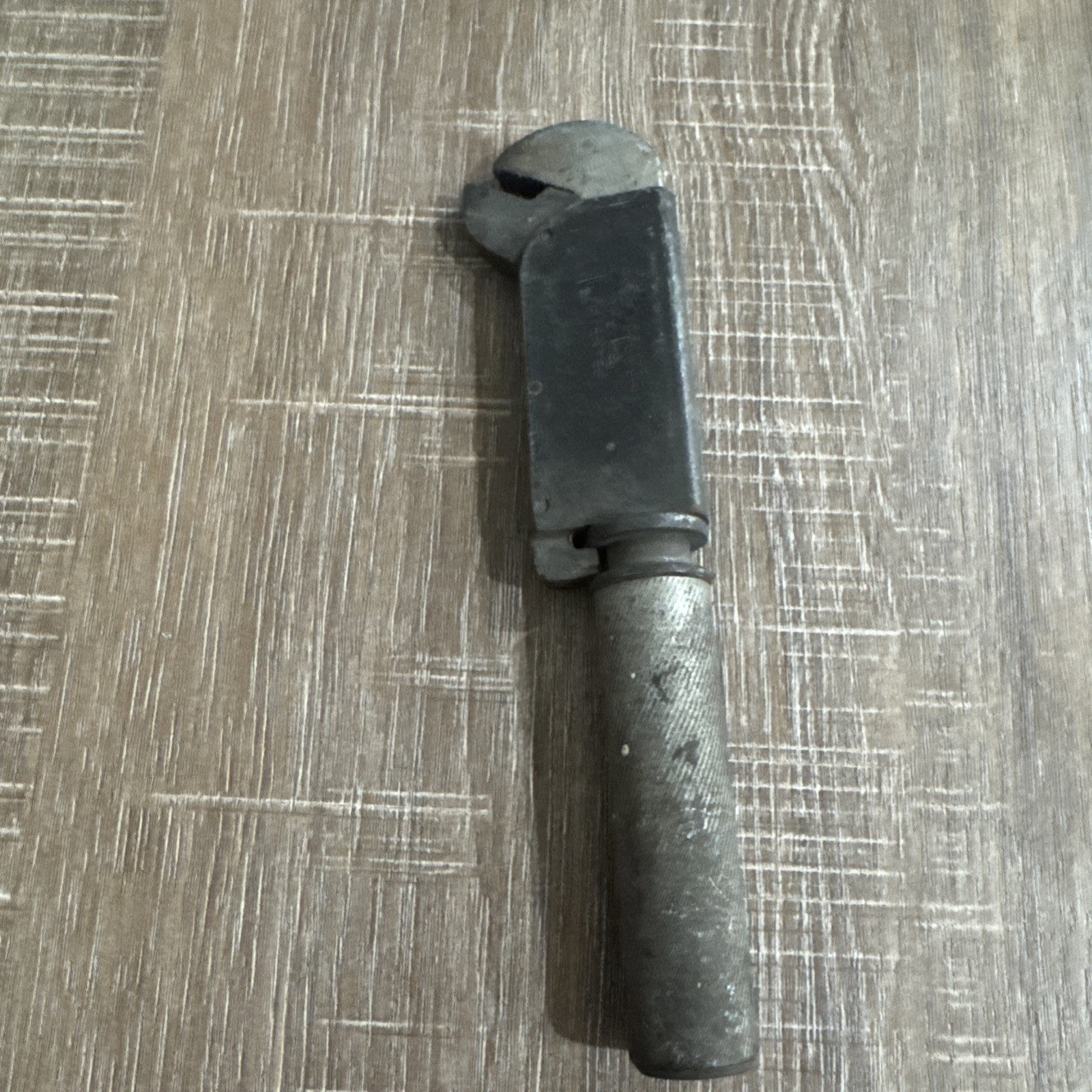VINTAGE BOOS TOOL CORP AJUSTABLE WRENCH (N7)