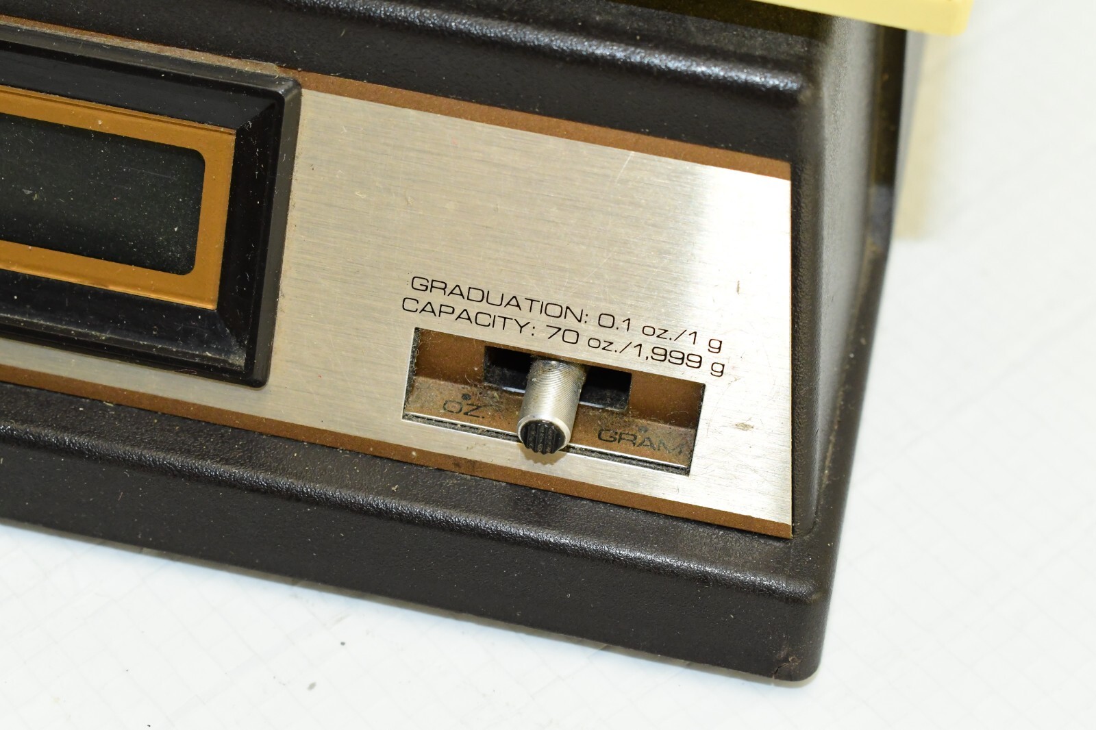 Vintage Hanson Precision Electronic Digital Scale – 70 oz Capacity, 1 gram, 6″