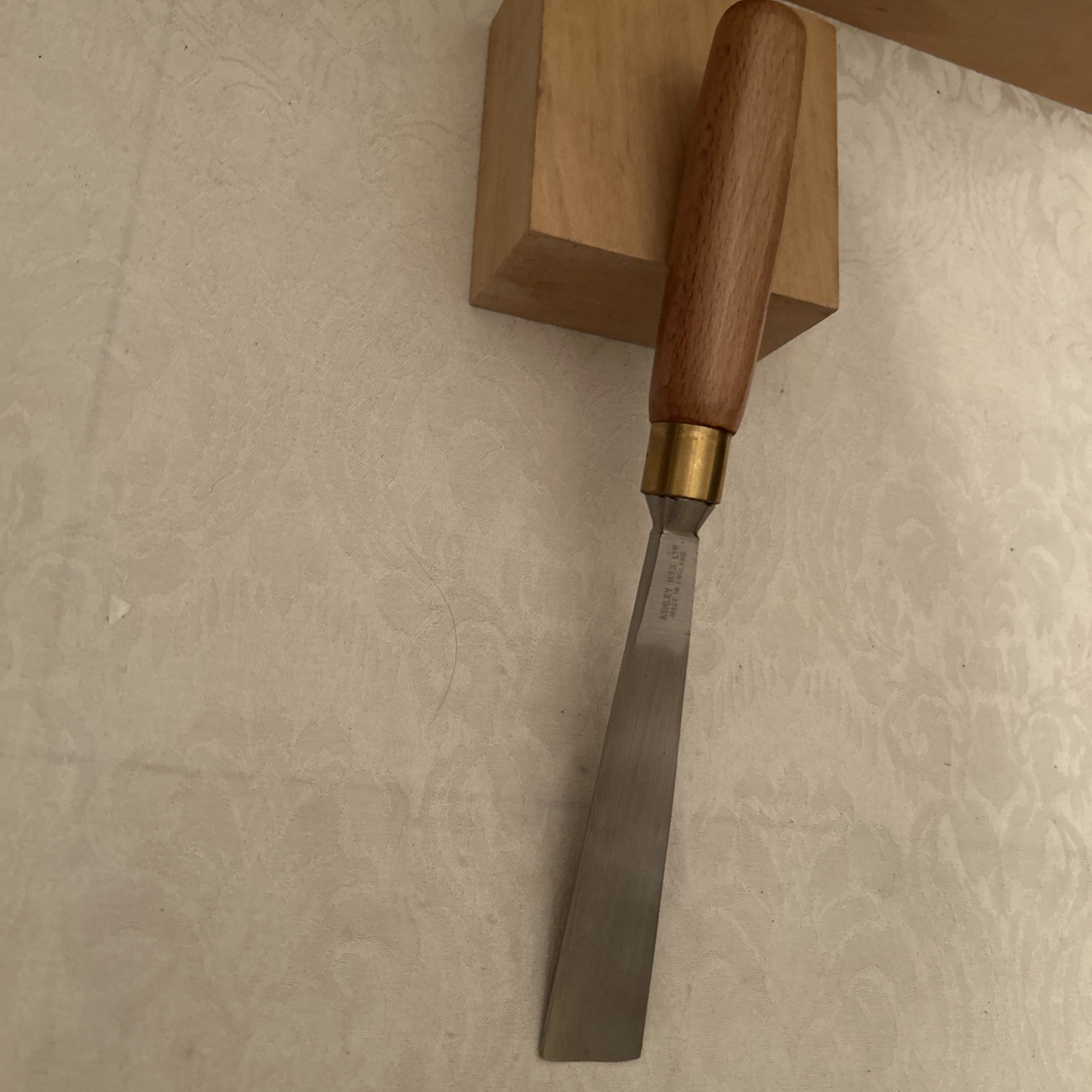 Ashley Iles # 3 / 32mm 1.25’ Straight Allongee Carving Gouge