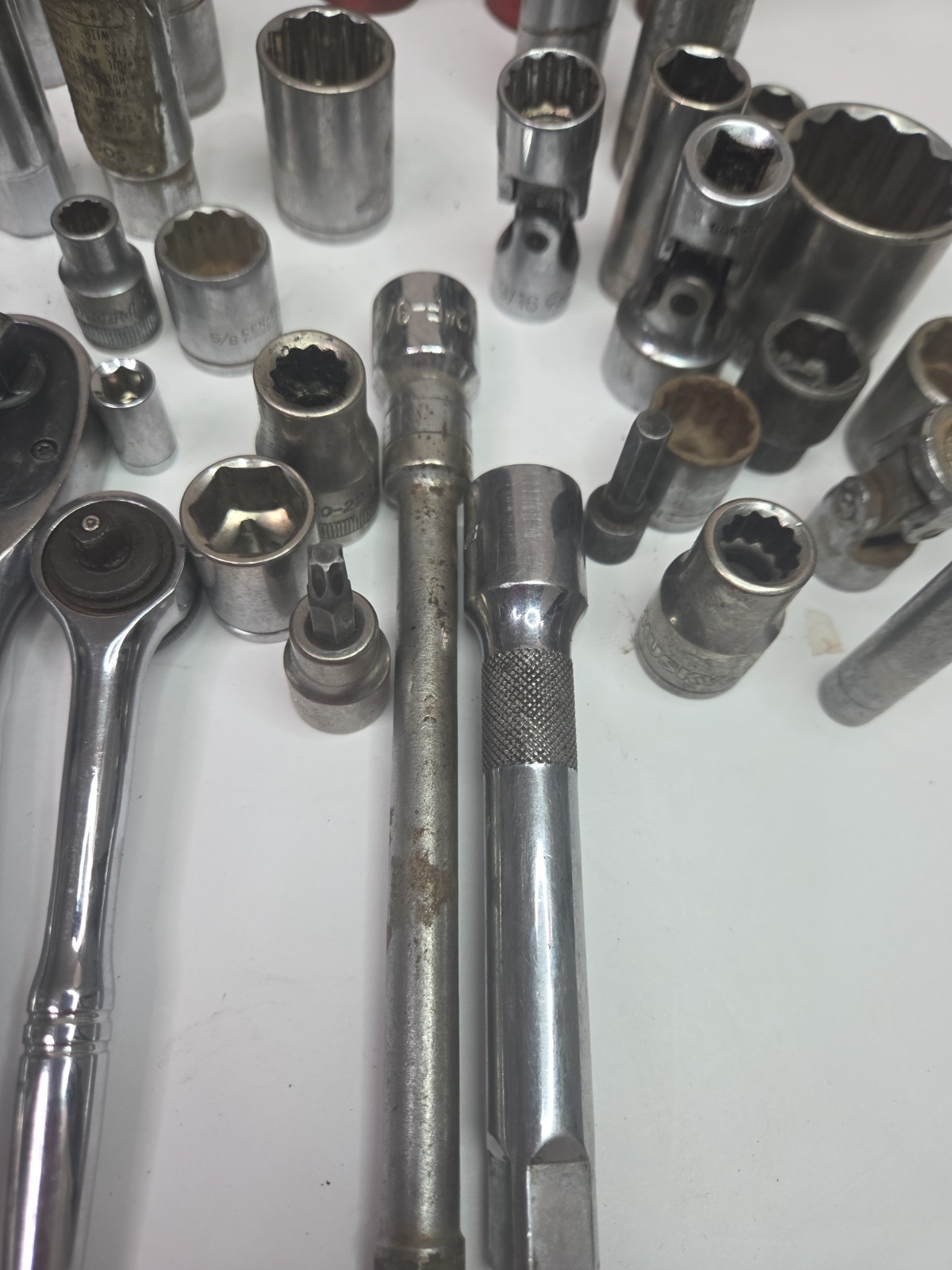 Miscellaneous sockets and rachets Lot Weighing 10.625 LBS W/ FREE SHIPPING