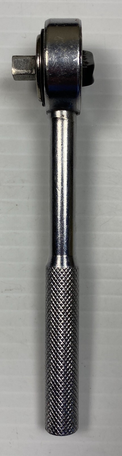 Vintage Unbranded Reversible Ratchet Wrench 1/4″ Drive Knurled Handle Nice Tool